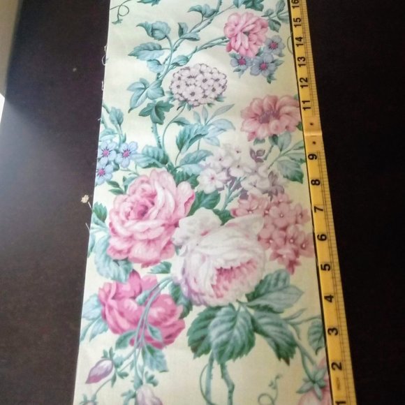 Vintage 2 1/2 YARDS OF 8" Inch Yellow Floral COTTON FABRIC crafts quilting sew - Picture 1 of 9